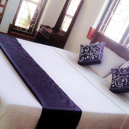 Saubagya Inn Anuradhapura Bagian luar foto