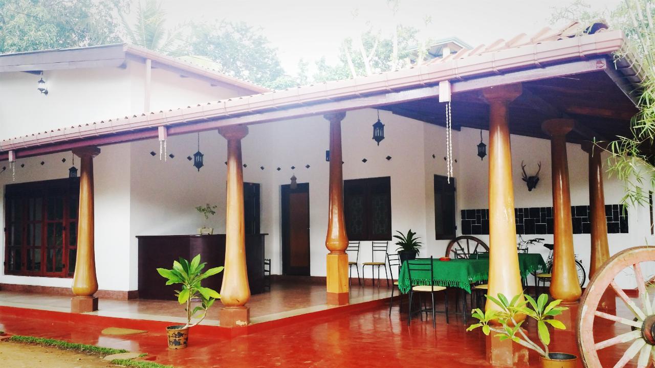 Saubagya Inn Anuradhapura Bagian luar foto