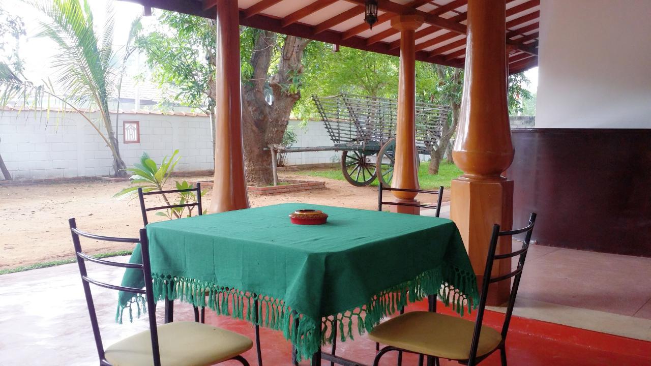 Saubagya Inn Anuradhapura Bagian luar foto