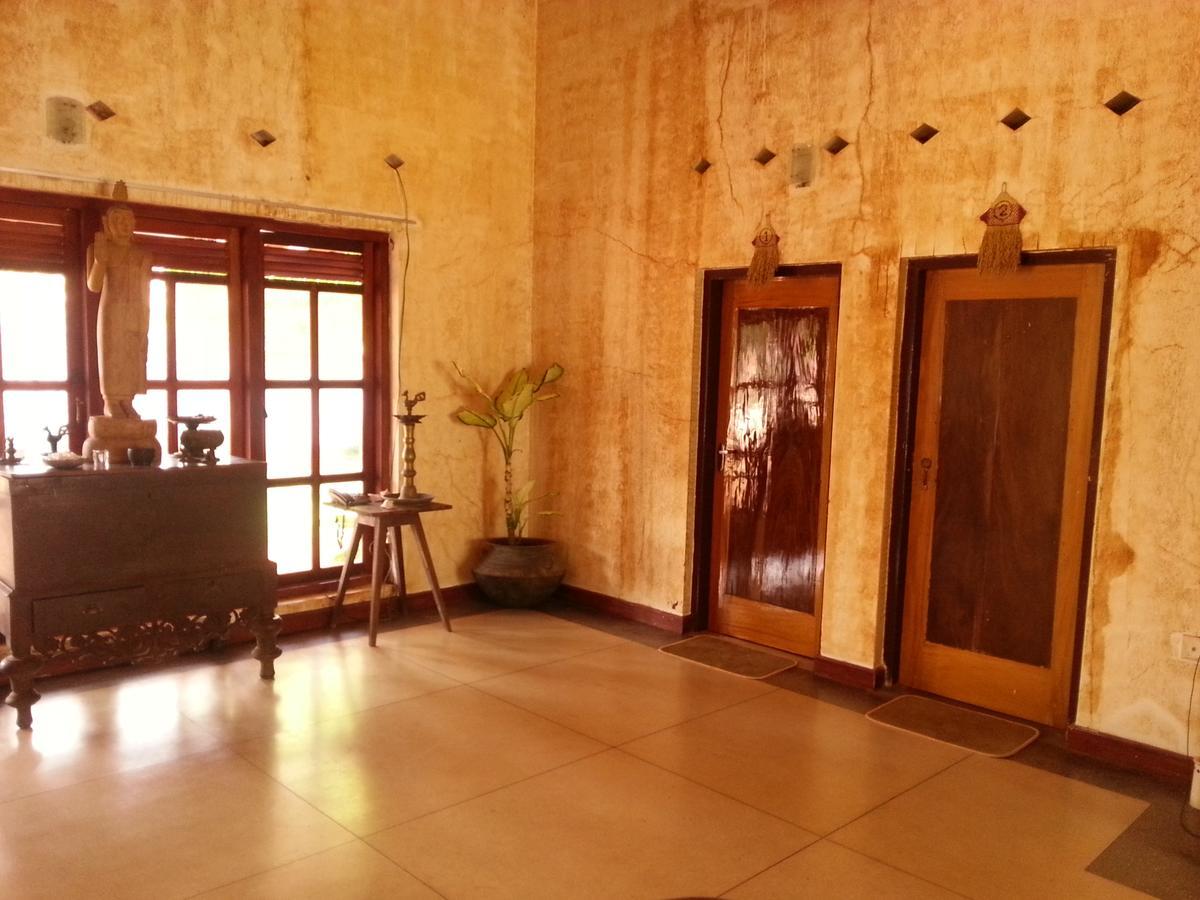 Saubagya Inn Anuradhapura Bagian luar foto