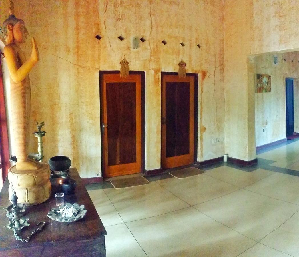 Saubagya Inn Anuradhapura Bagian luar foto