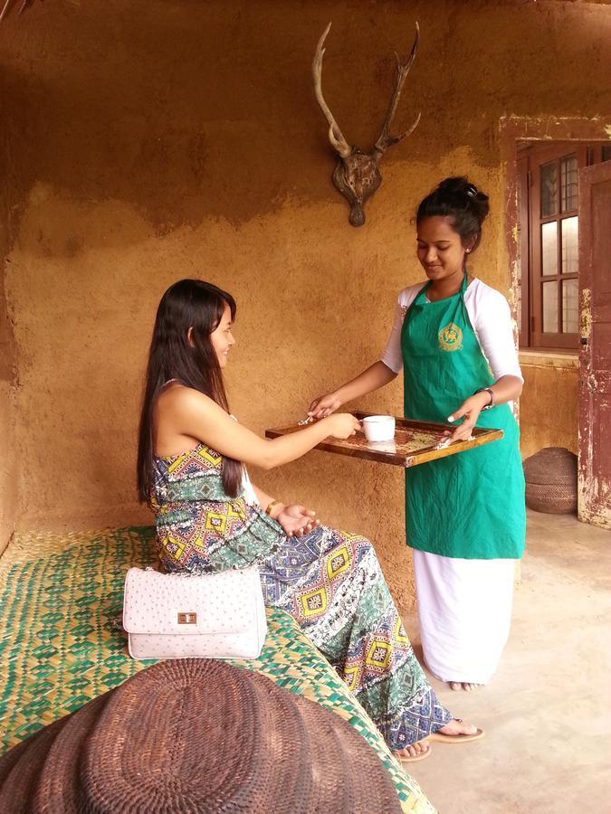 Saubagya Inn Anuradhapura Bagian luar foto