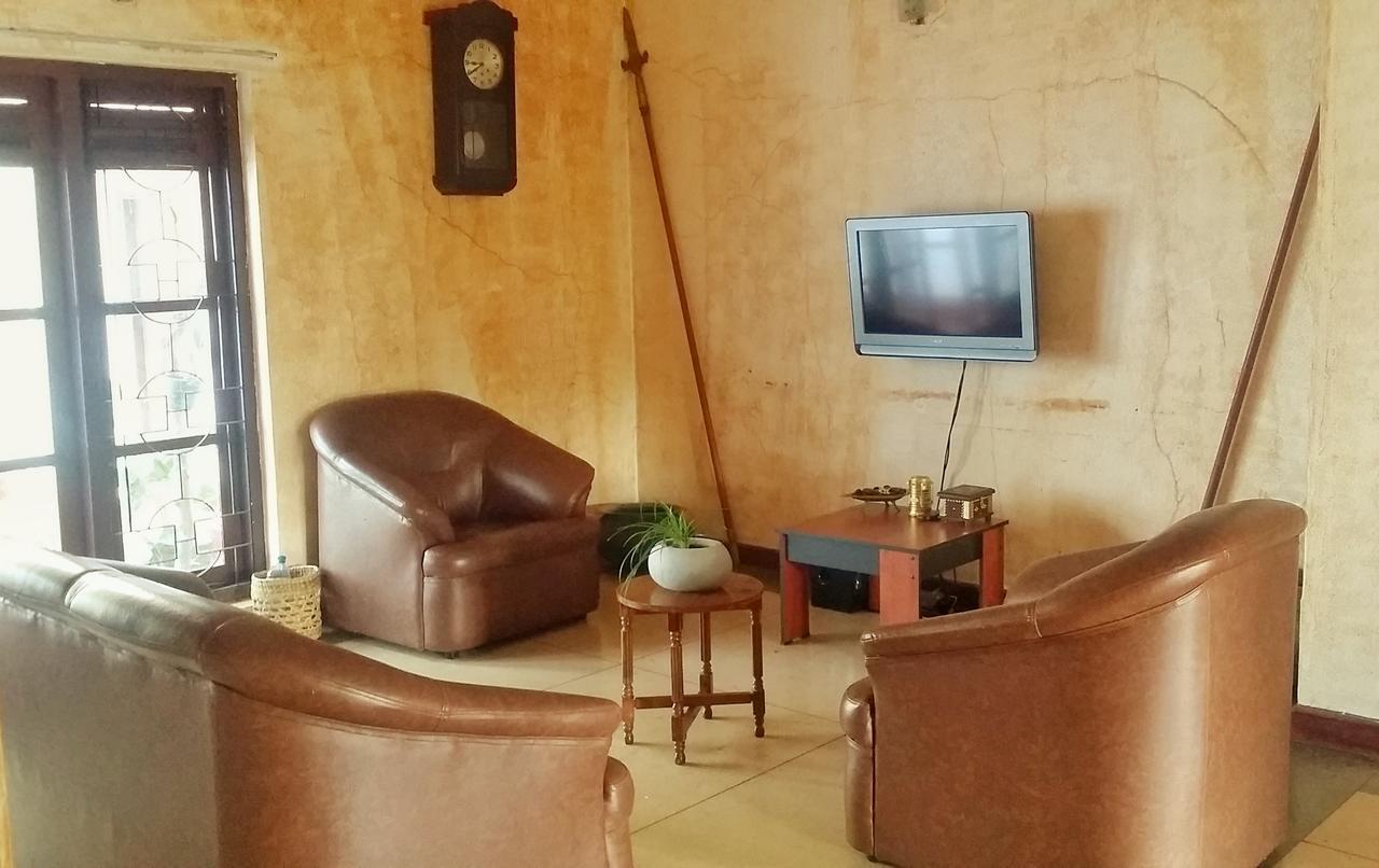 Saubagya Inn Anuradhapura Bagian luar foto