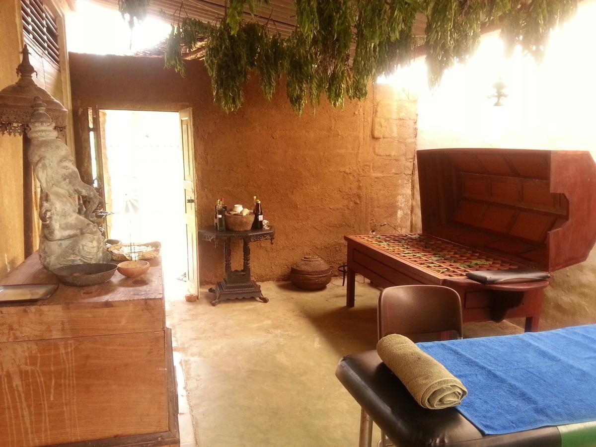Saubagya Inn Anuradhapura Bagian luar foto