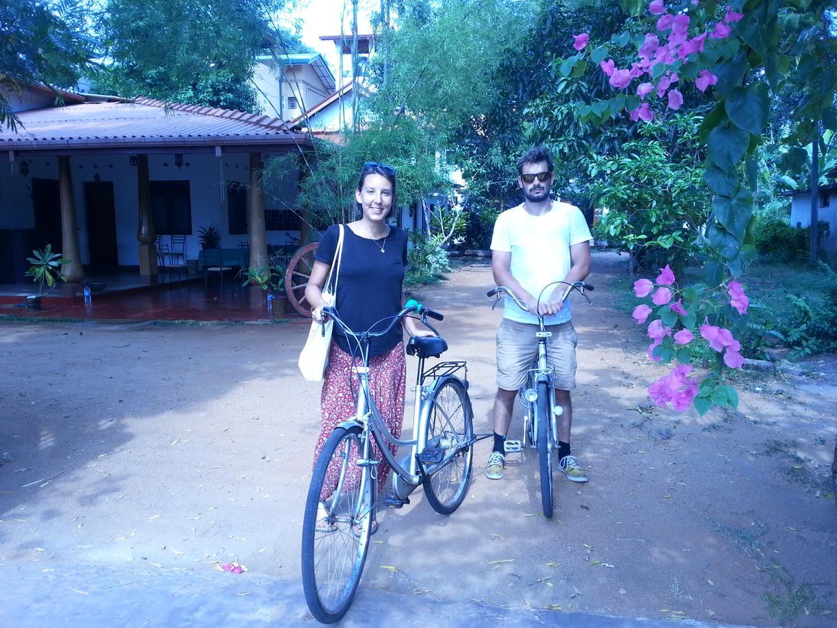 Saubagya Inn Anuradhapura Bagian luar foto