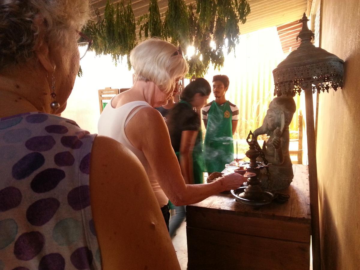 Saubagya Inn Anuradhapura Bagian luar foto