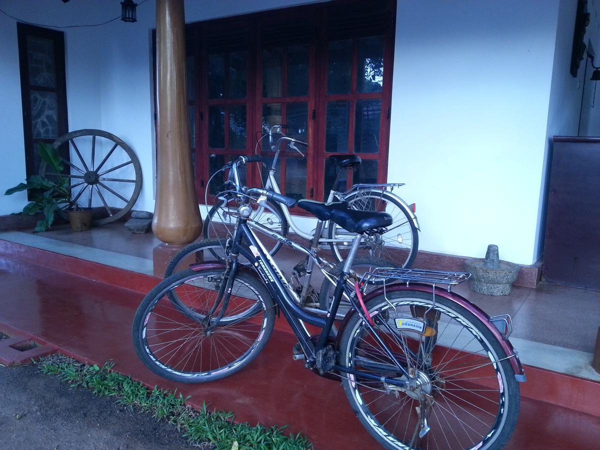 Saubagya Inn Anuradhapura Bagian luar foto